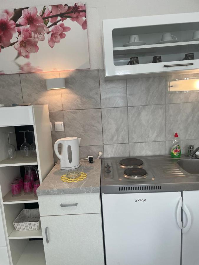 Apartmani Isabella - Ilda Radonic Jelsa  Exterior photo